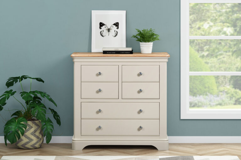AVI-03 Avignon Painted 4 Over 2 Chest F