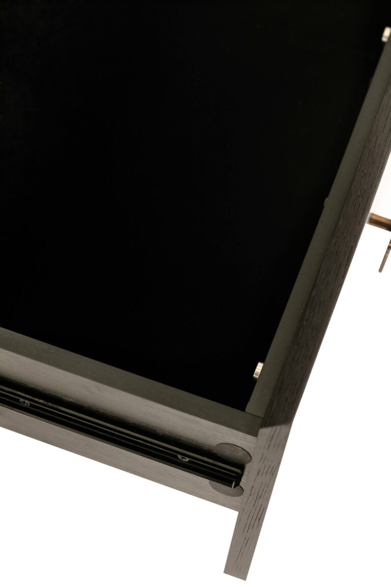 RHD-413-EB_17-web