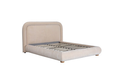 BED-17_F51A4629